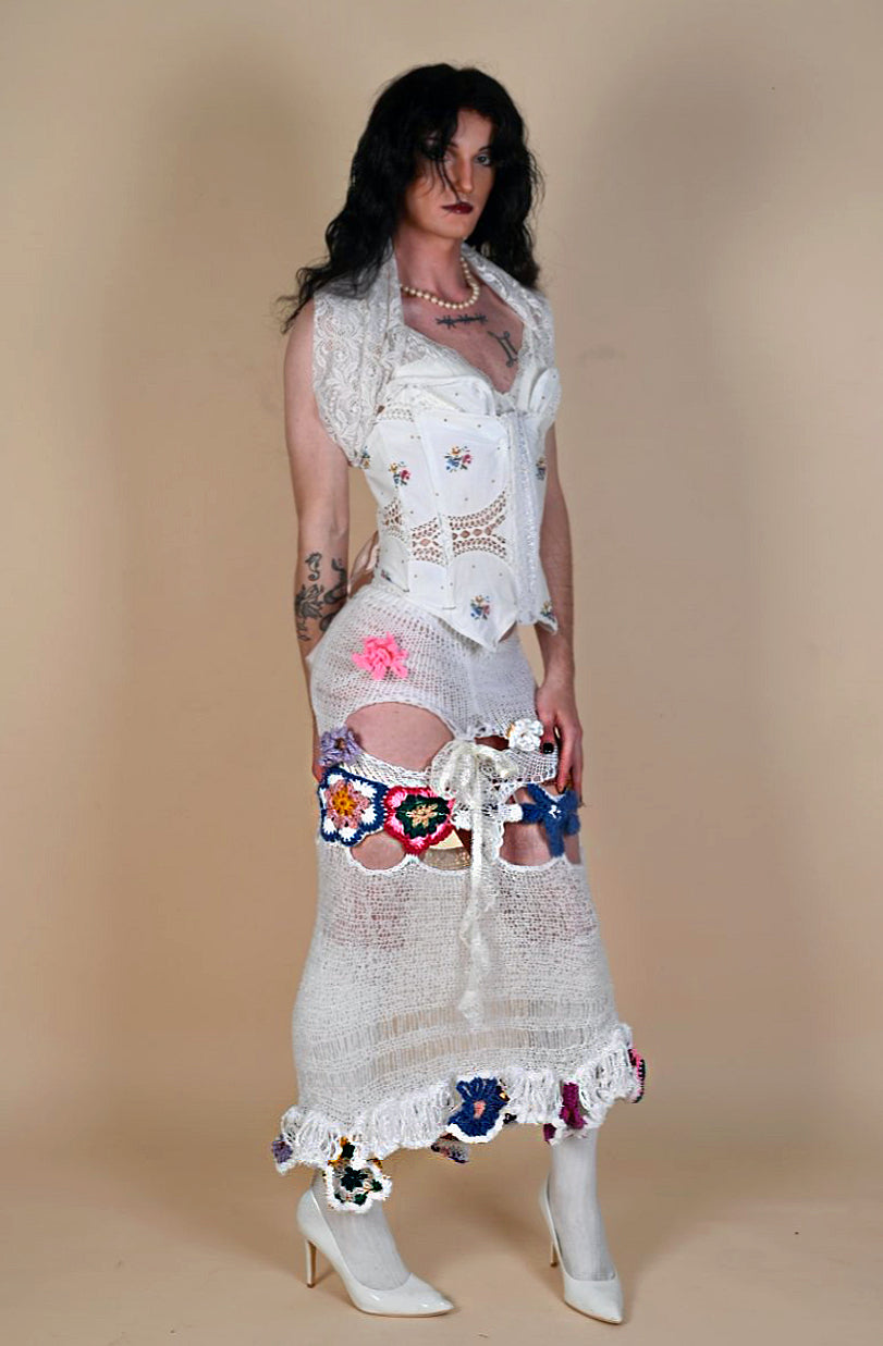 Chinita’s flower Lacey maxi skirt