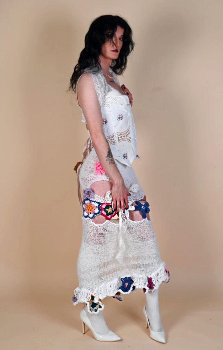 Chinita’s flower Lacey maxi skirt